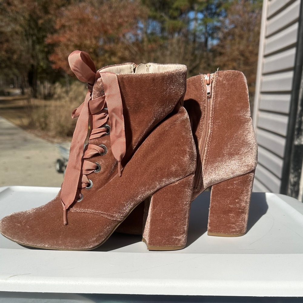 Reaction Kenneth Cole Velvet Lace-Up Heeled Boots - mauve